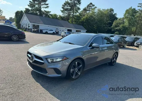 2019 Mercedes-Benz A 220 из США, поврежденный, VIN WDD3G4EB7KW021444